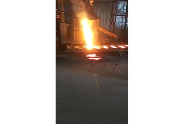 電弧爐冶煉現場視頻